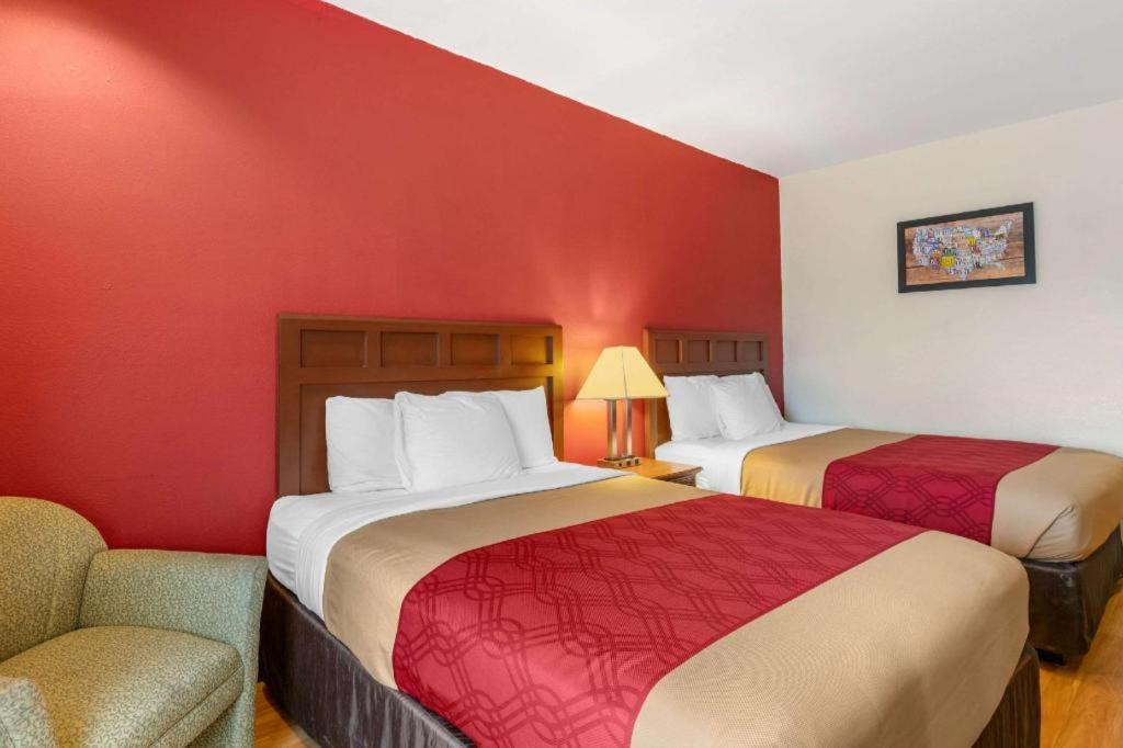 Econo Lodge Eutaw Exterior photo